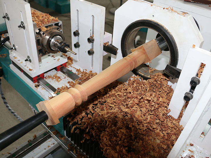 कस्टम वुडवर्किंग के लिए लकड़ी खराद मशीन