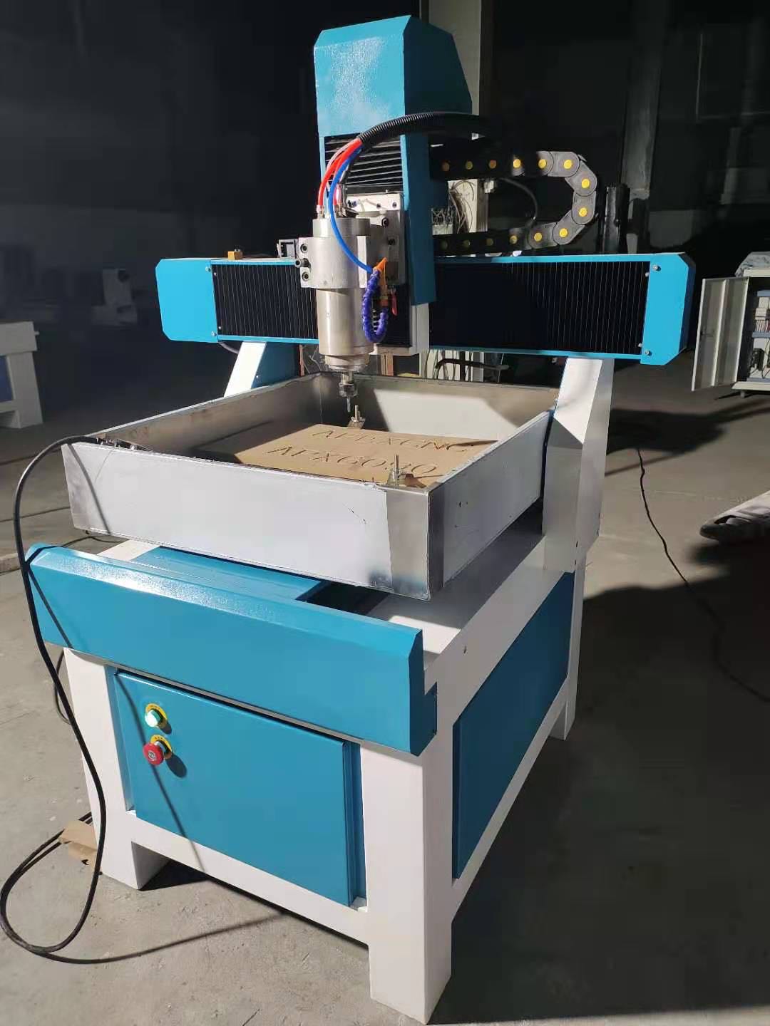 Factory Cheap Hot China 6090 CNC Router Desktop Mini CNC Engraving Machine 1.5kw Water Cooling Spindle Featured Image